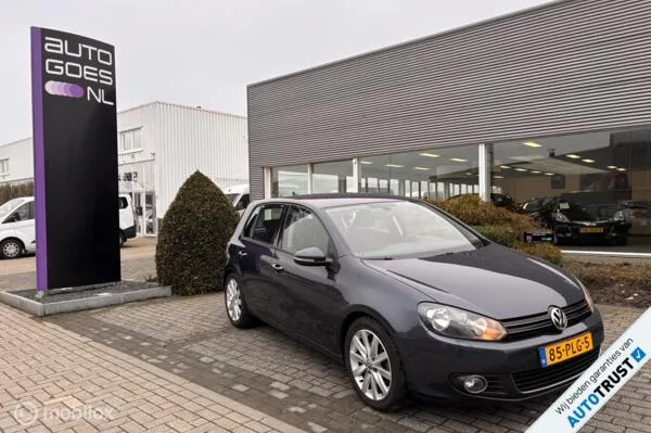 Volkswagen Golf (2011) — foto 1