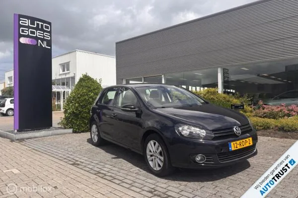 Volkswagen Golf (2011) — foto 1