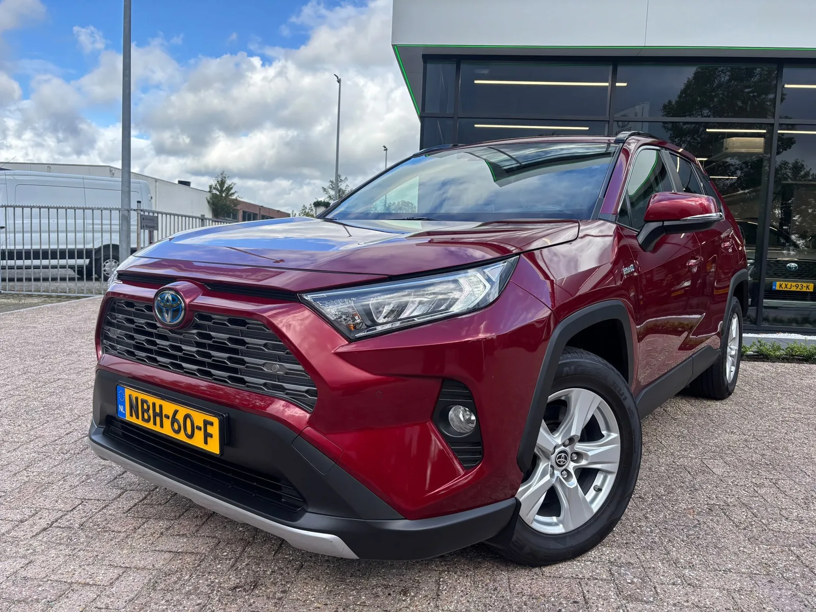 Toyota RAV4 (2019) — foto 1