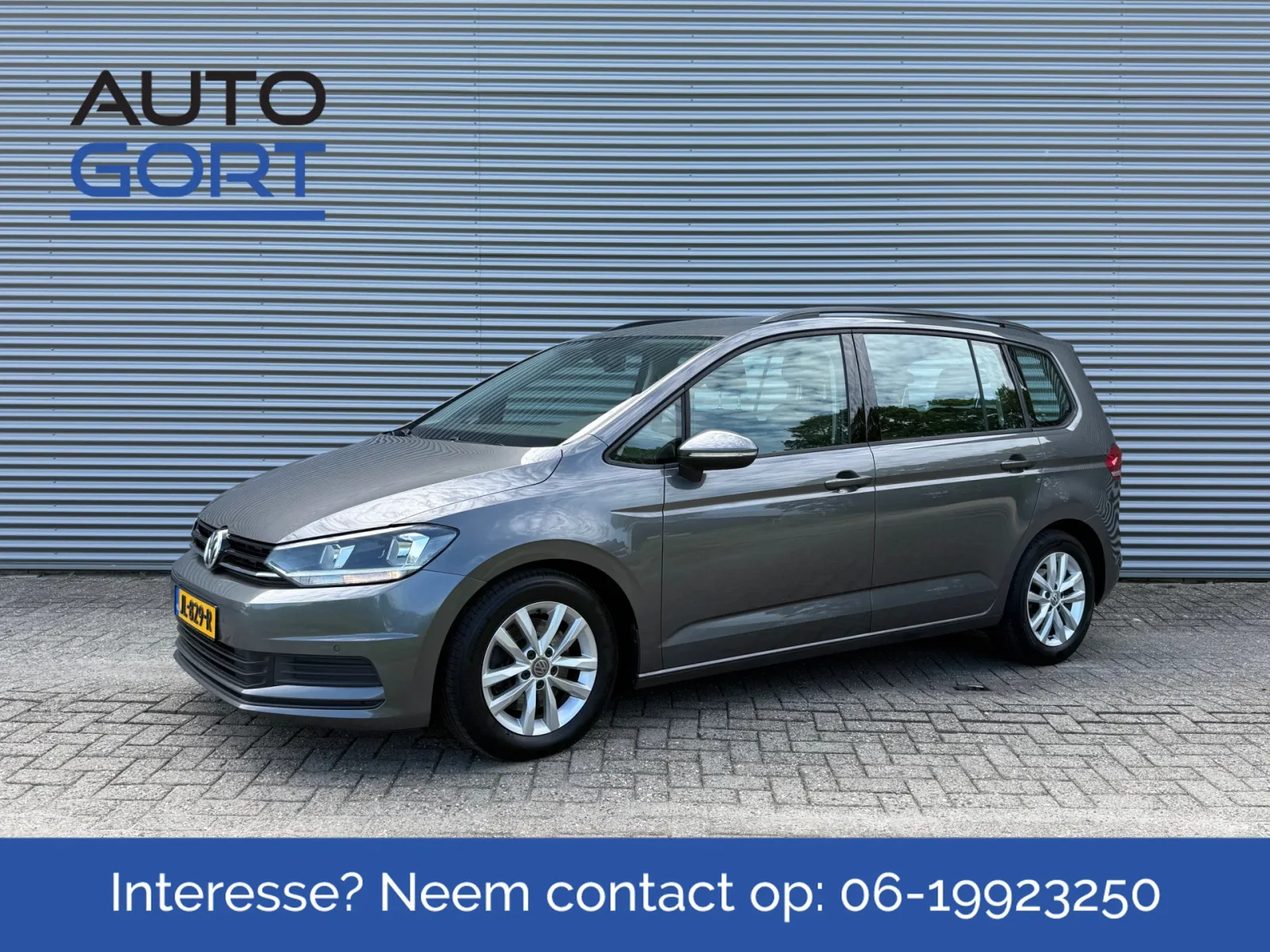 Volkswagen Touran (2015) — foto 1