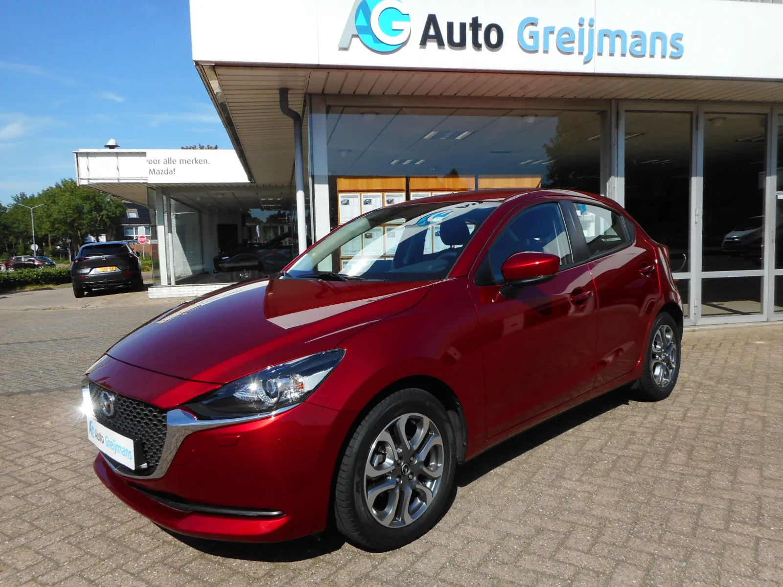 Mazda 2 (2022) — foto 1