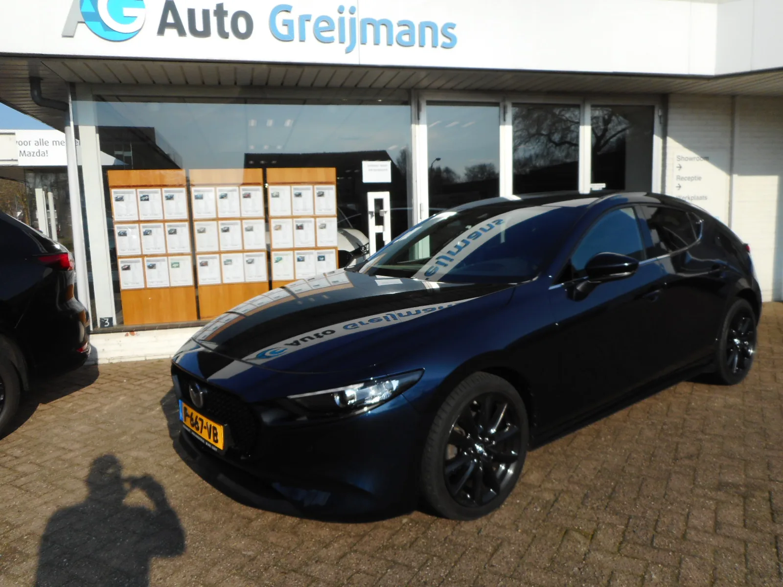 Mazda 3 (2022) — foto 1