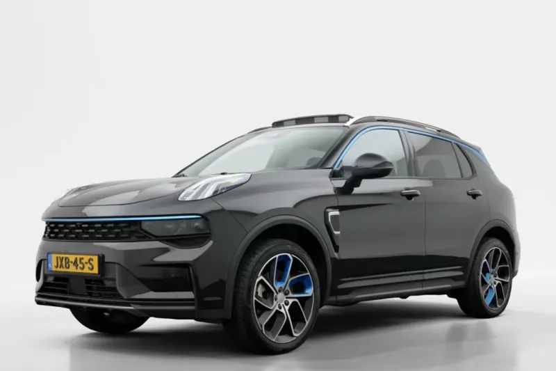 Lynk & Co 01 (2024)