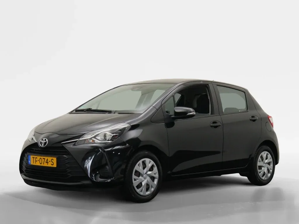 Toyota Yaris (2018) — foto 1