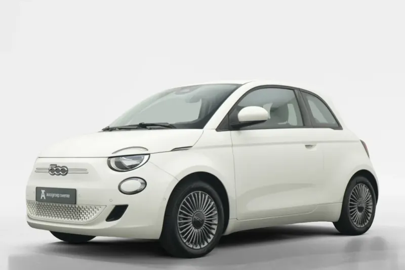 Fiat 500 (2023)