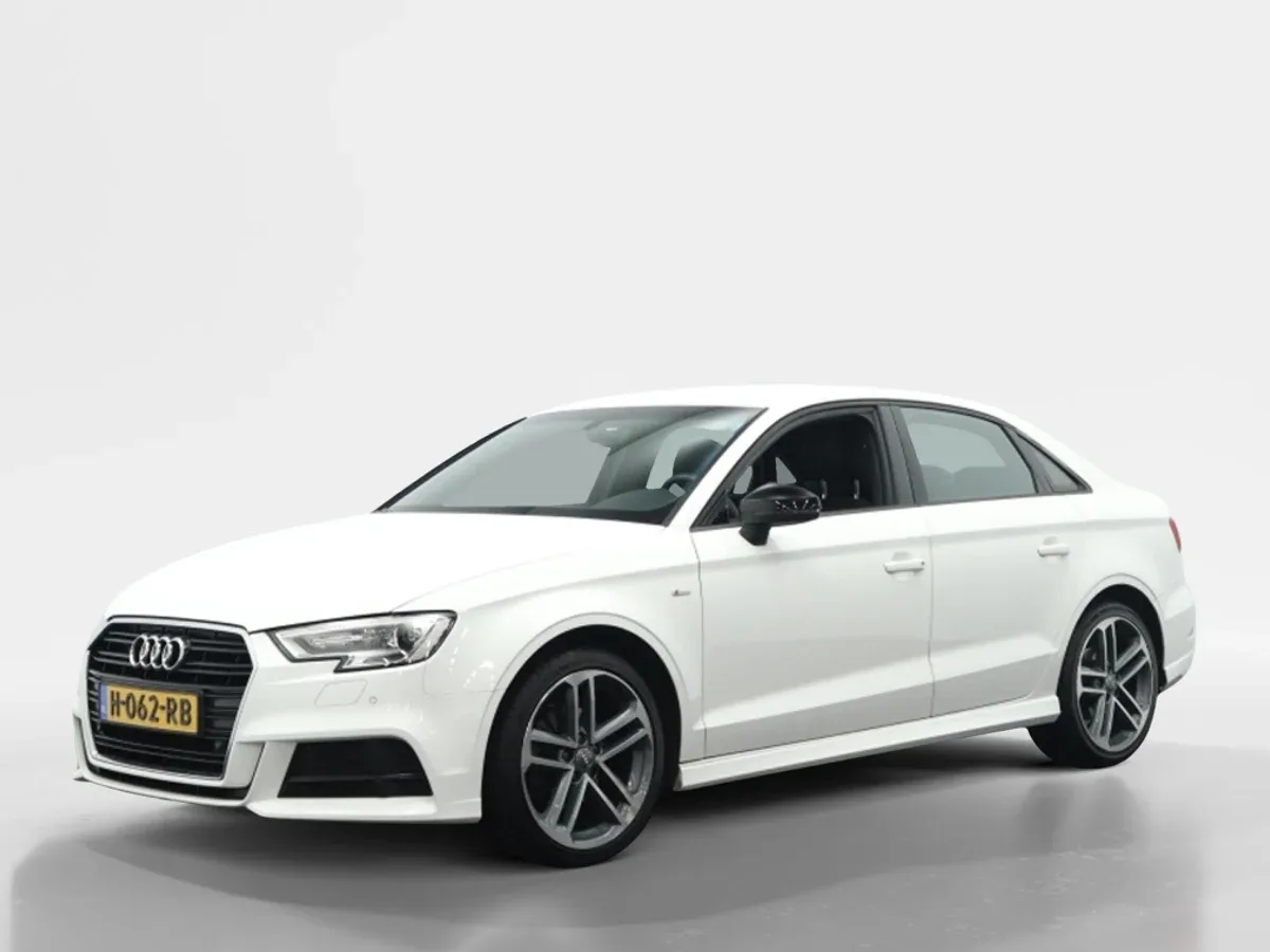 Audi A3 (2019) — foto 1