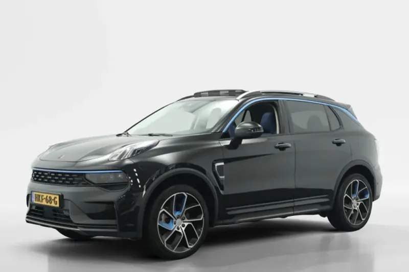 Lynk & Co 01 (2023)