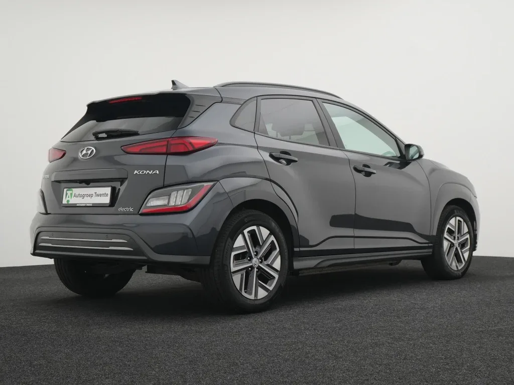 Hyundai Kona (2022) — foto 1