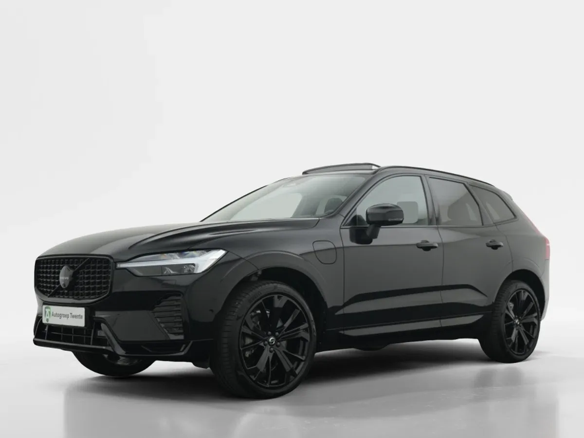 Volvo XC60 (2025) — foto 1