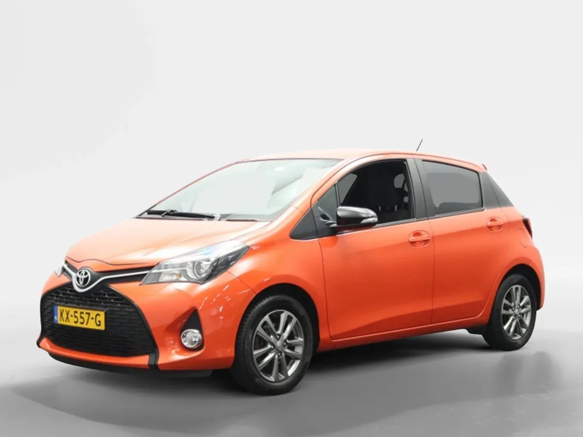 Toyota Yaris (2016) — foto 1