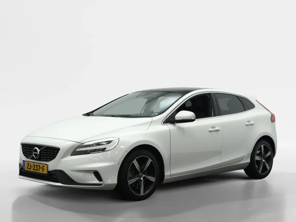 Volvo V40 (2019) — foto 1