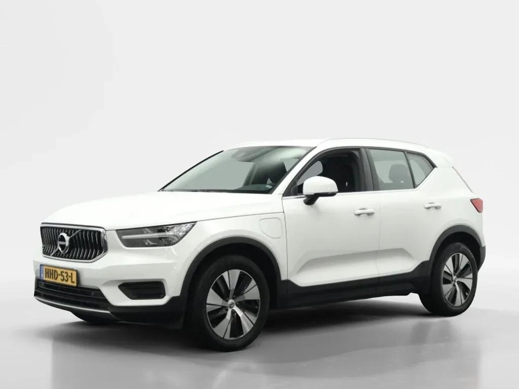 Volvo XC40 (2021) — foto 1