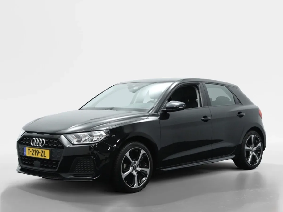 Audi A1 (2023) — foto 1
