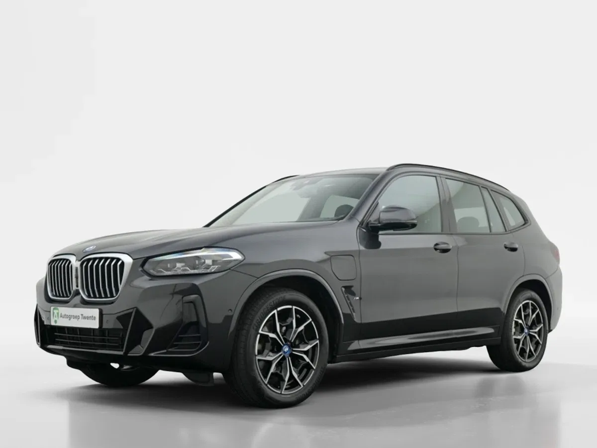 BMW X3 (2024) — foto 1