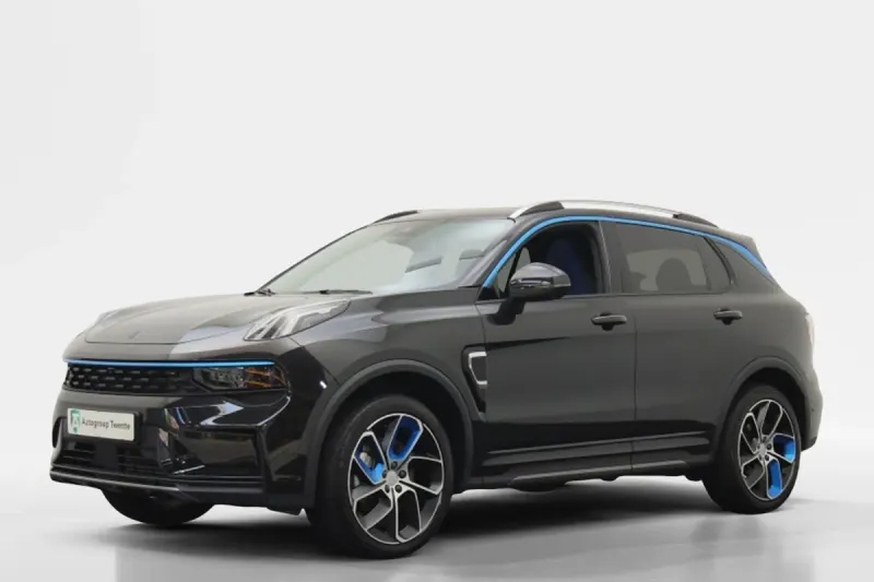 Lynk & Co 01 (2024)