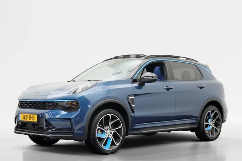 Lynk & Co 01 (2024)