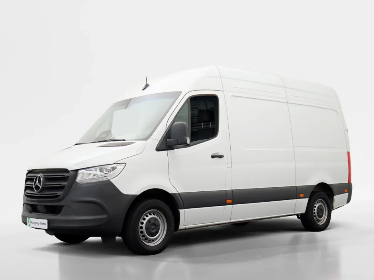 Mercedes-Benz Sprinter (2024) — foto 1