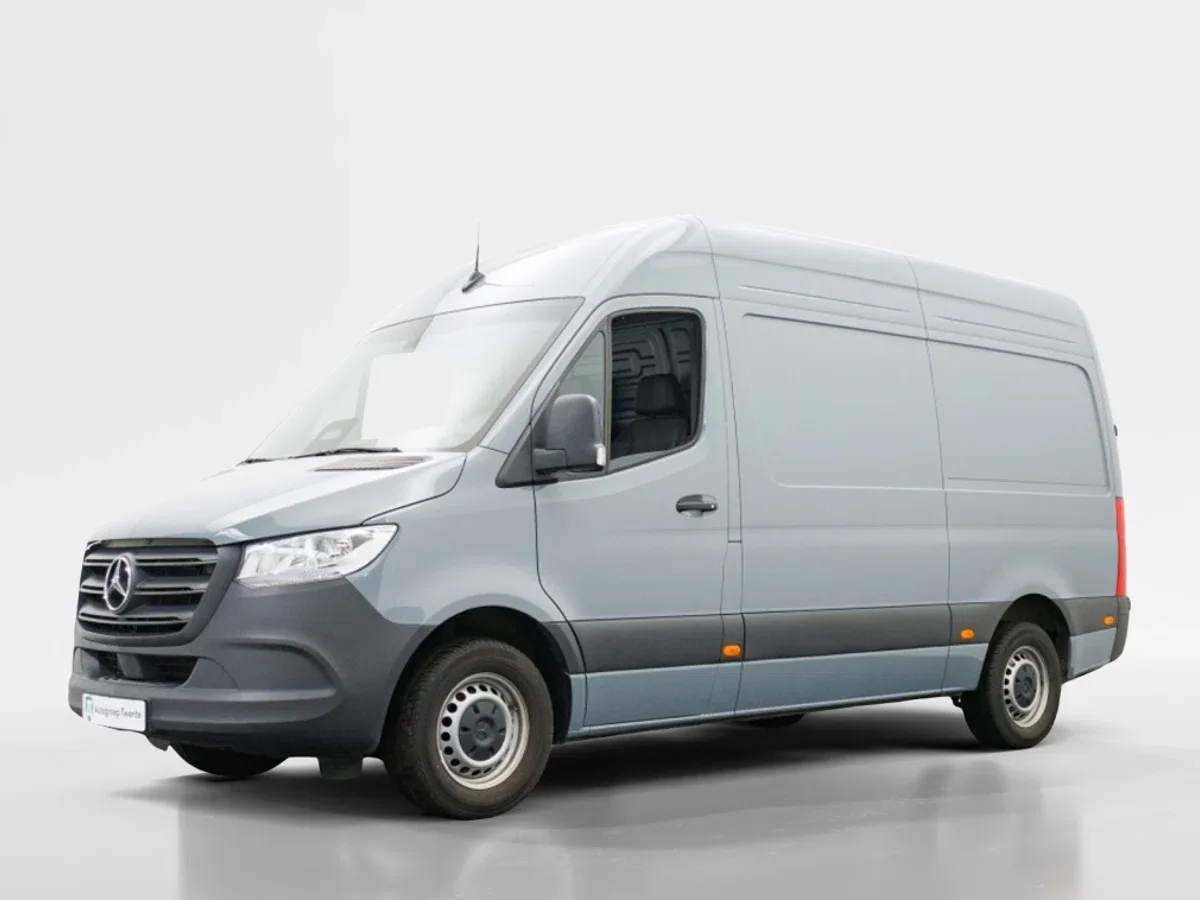 Mercedes-Benz Sprinter (2024) — foto 1