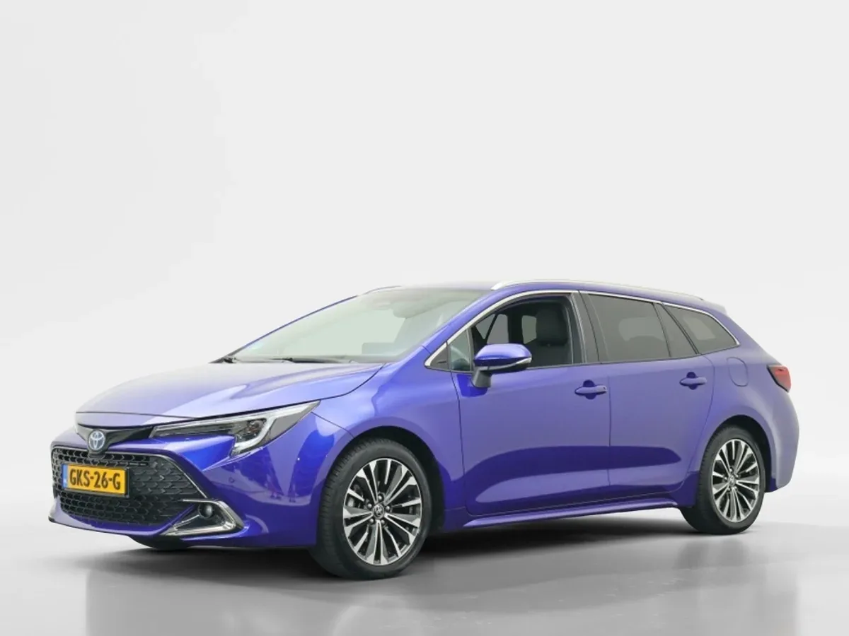 Toyota Corolla (2024) — foto 1