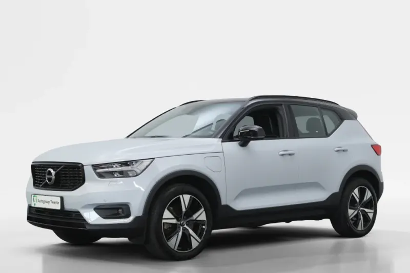 Volvo XC40 (2022)