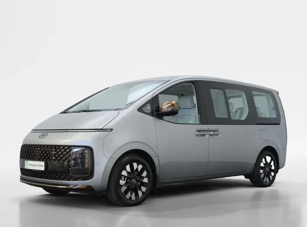 Hyundai Staria (2025) — foto 1