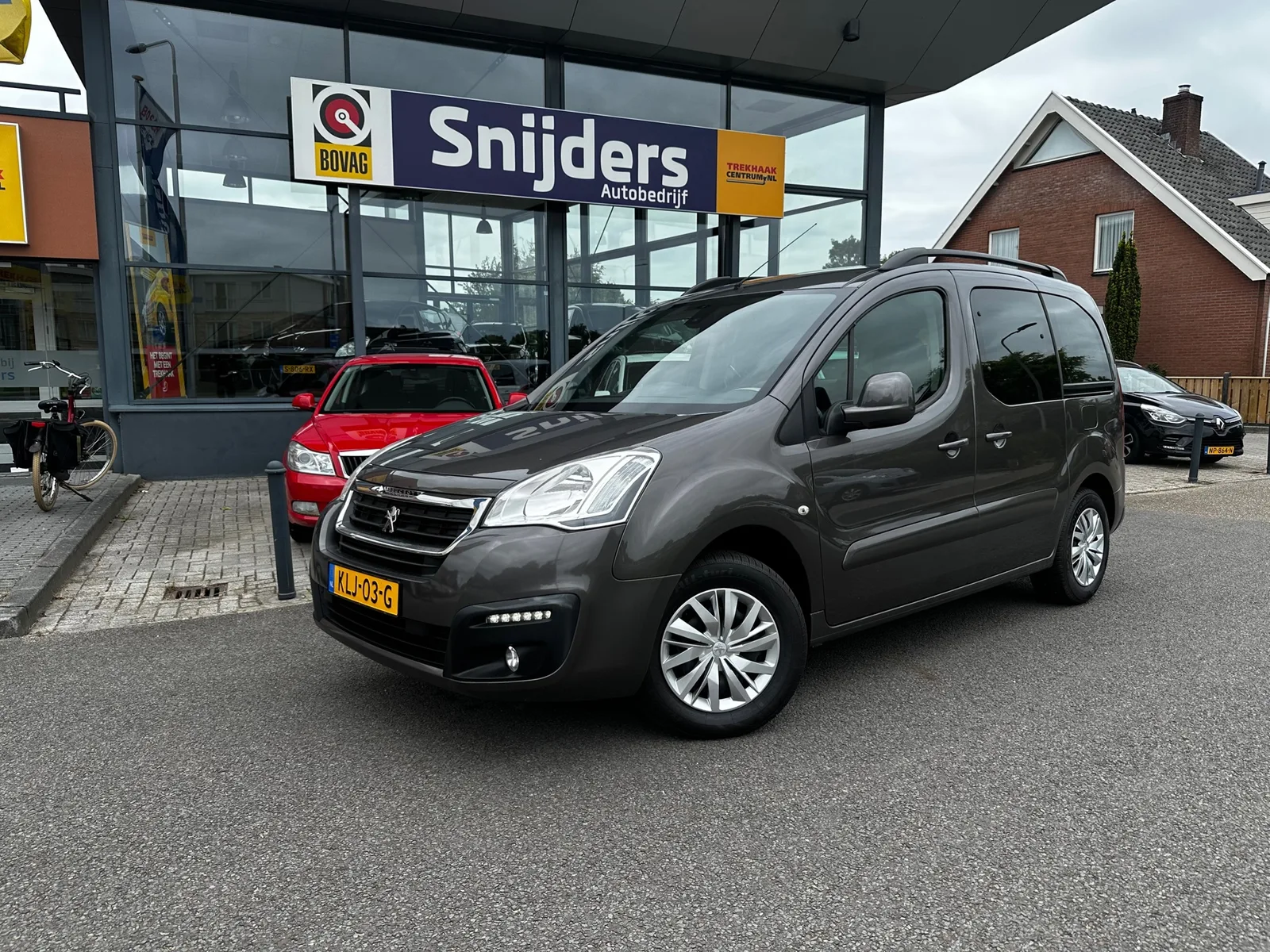 Peugeot Partner (2016) — foto 1