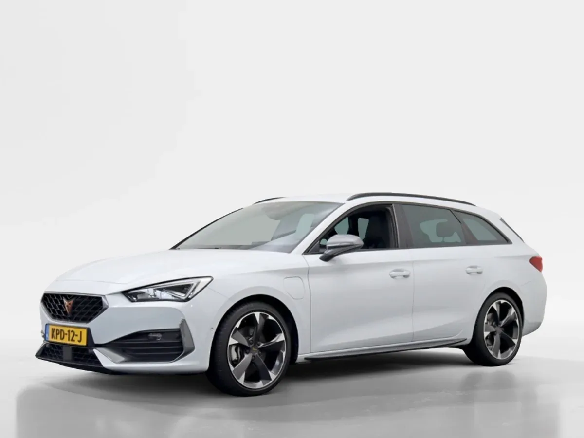 CUPRA Leon Sportstourer (2024) — foto 1