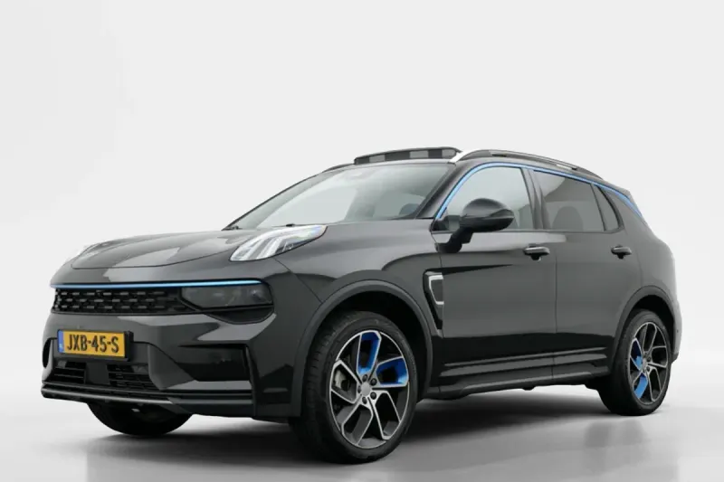 Lynk & Co 01 (2024)