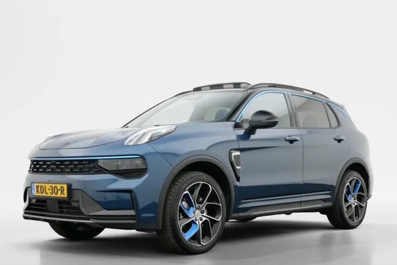Lynk & Co 01 (2024)