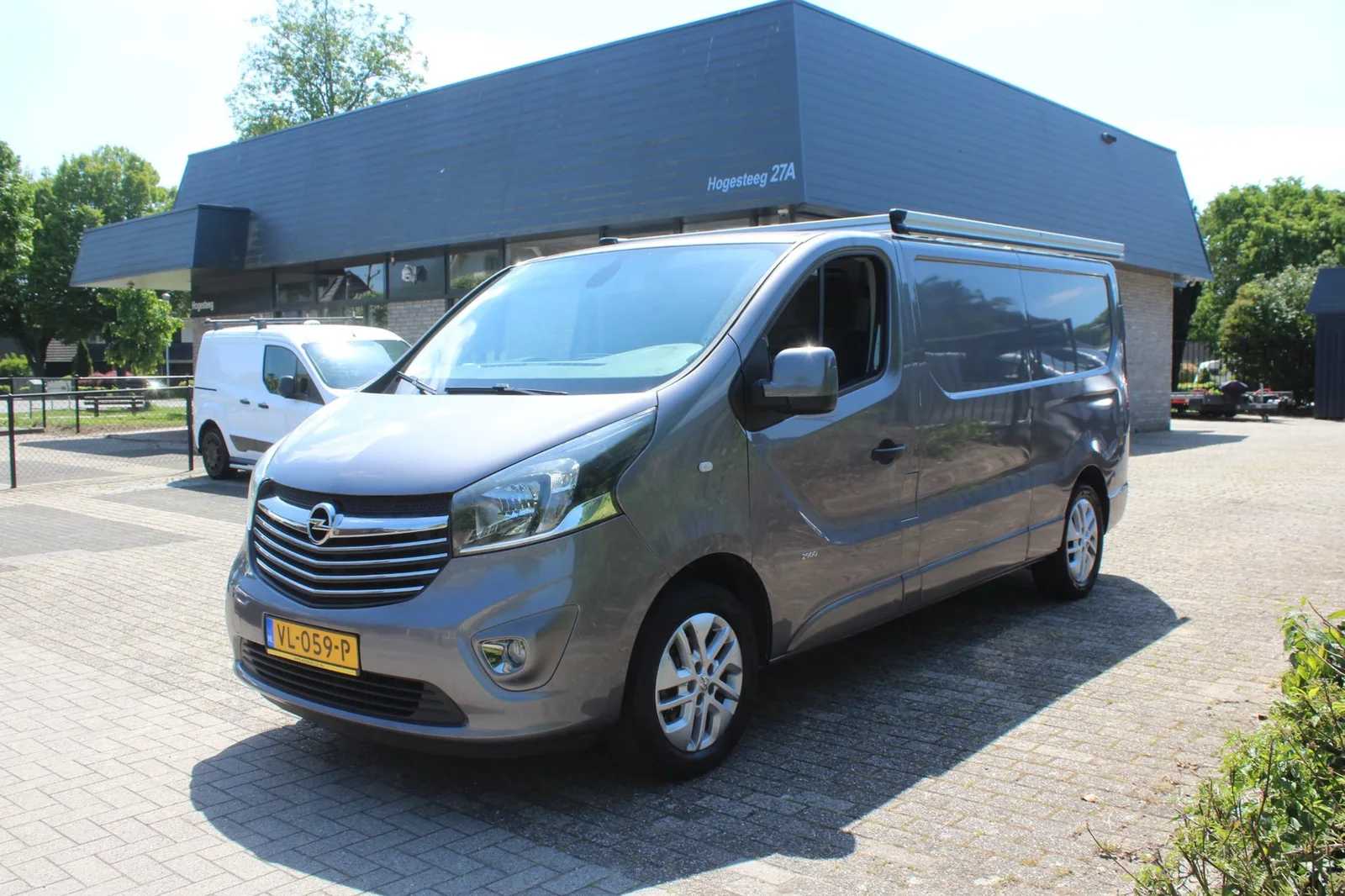 Opel Vivaro (2015) — foto 1