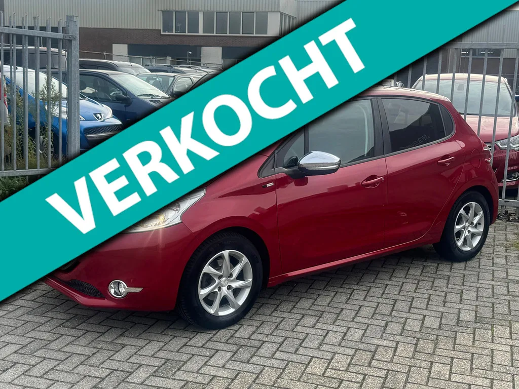 Peugeot 208 (2014) — foto 1