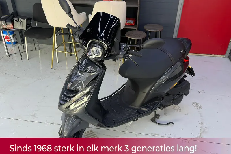 Piaggio Zip (2023)
