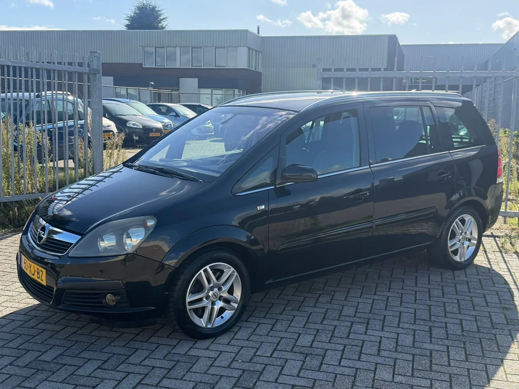 Opel Zafira (2007) — foto 1