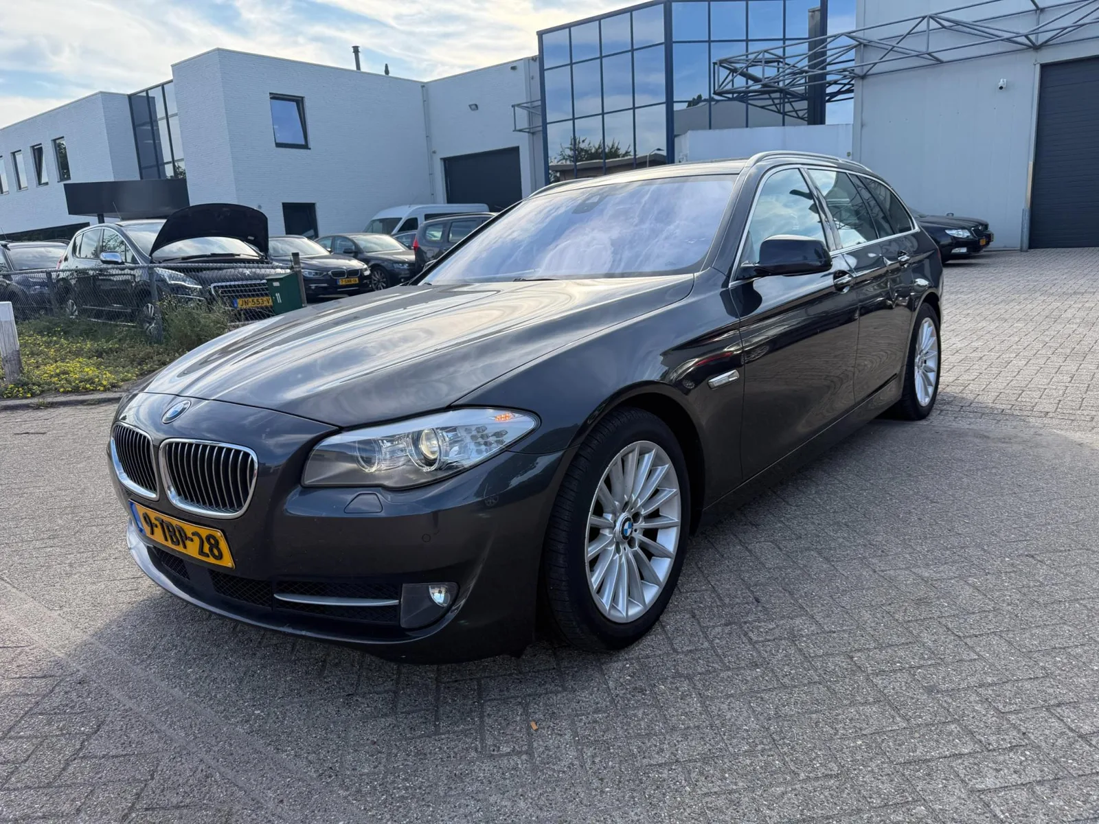 BMW 5-Serie (2013) — foto 1