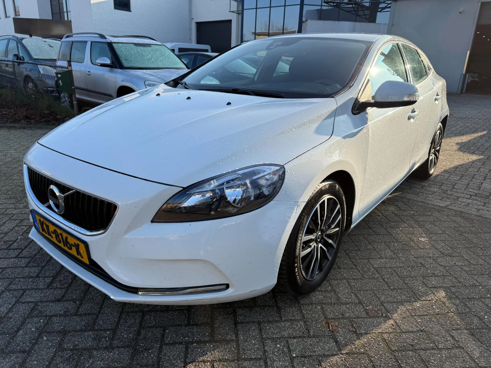 Volvo V40 (2016) — foto 1