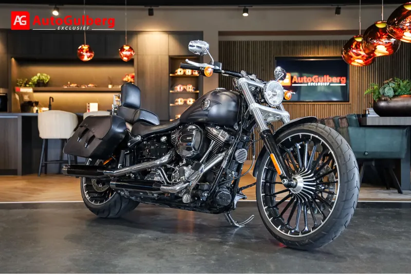 Harley-Davidson Breakout (2016)