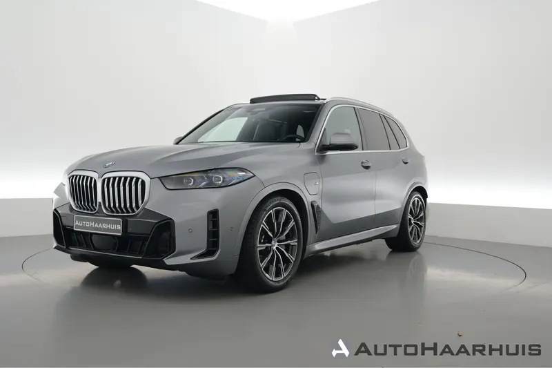 BMW X5 (2024)