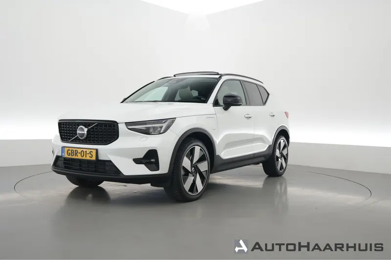 Volvo XC40 (2022)