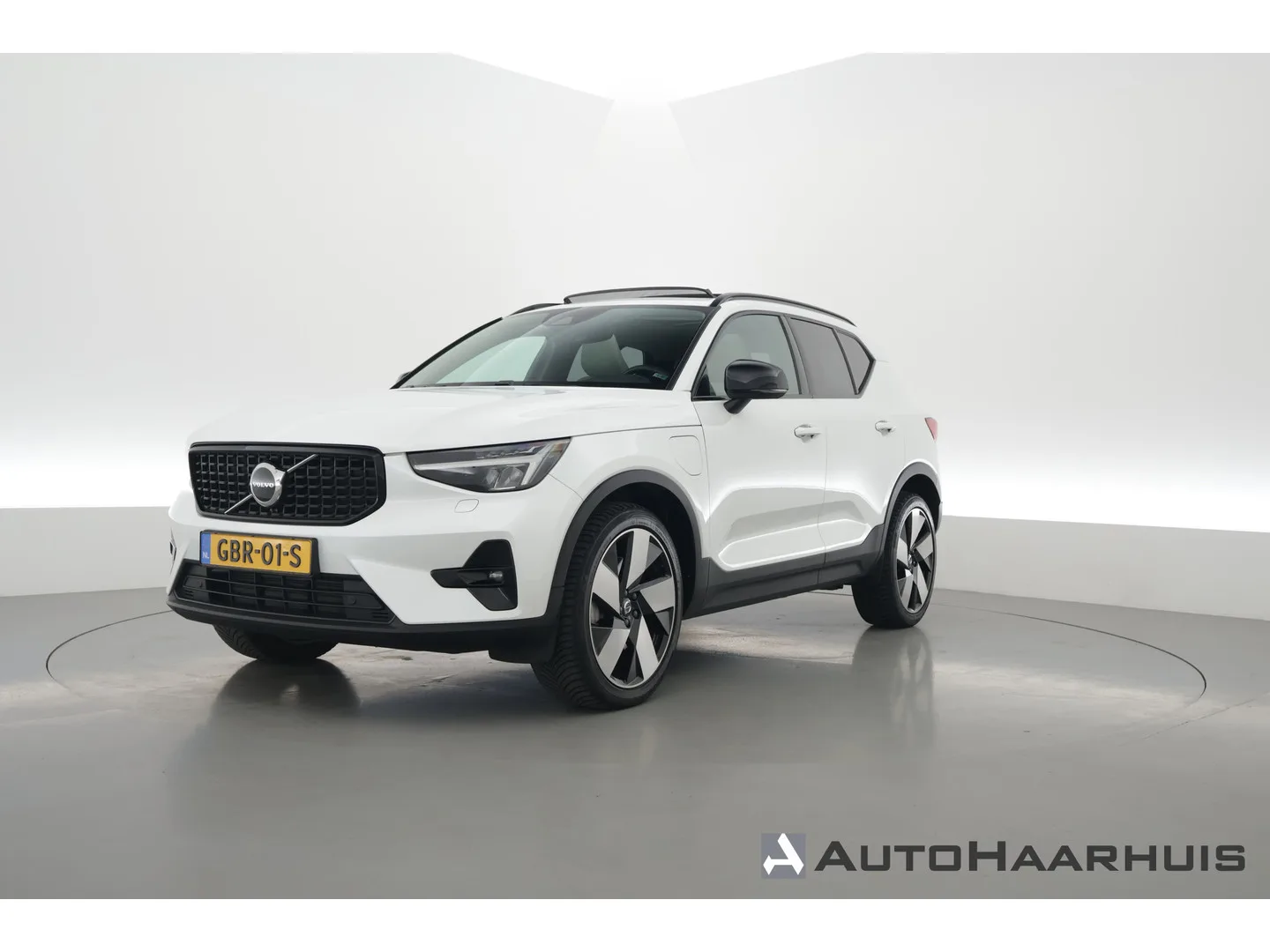 Volvo XC40 (2022) — foto 1
