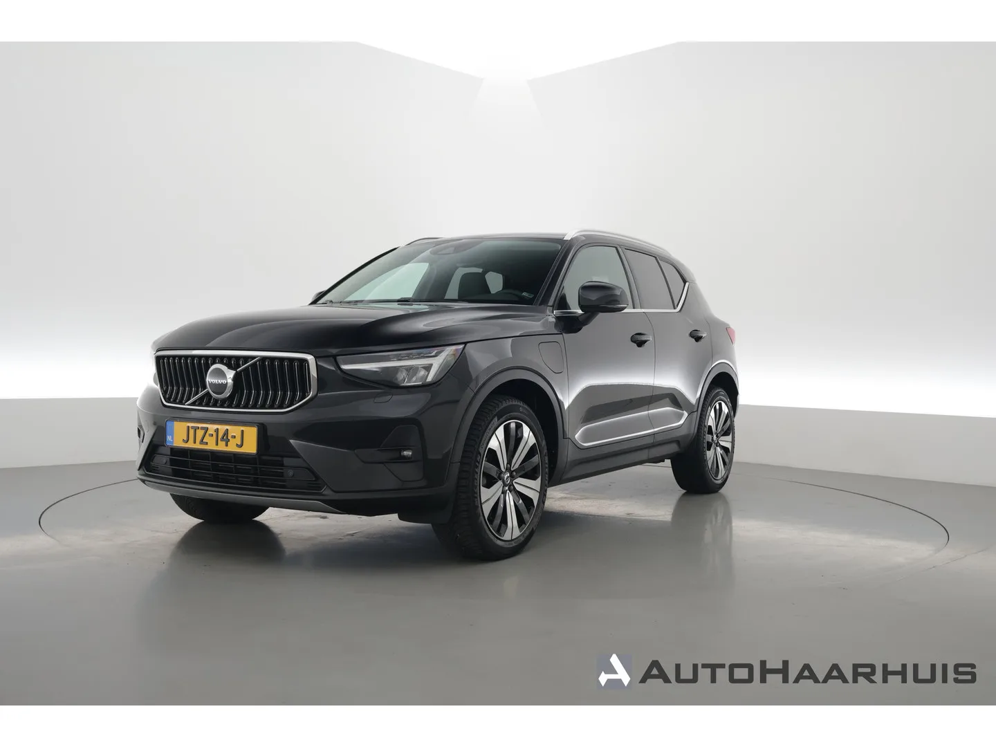 Volvo XC40 (2022) — foto 1
