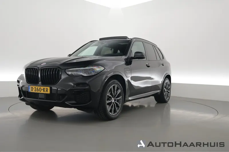 BMW X5 (2022)