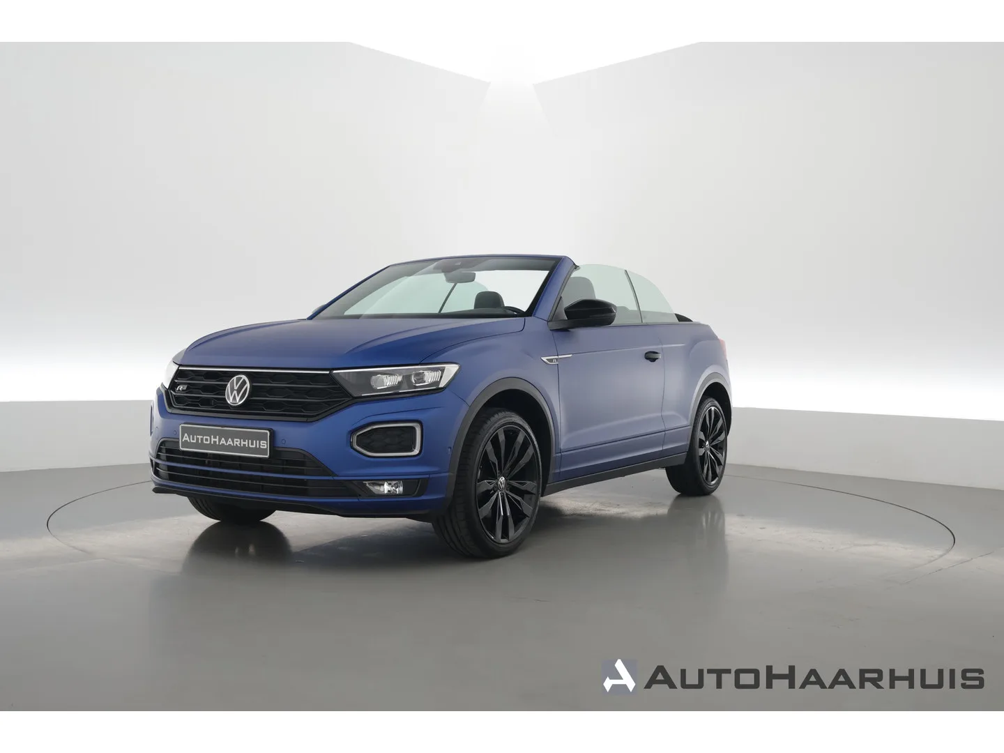 Volkswagen T-Roc (2021) — foto 1