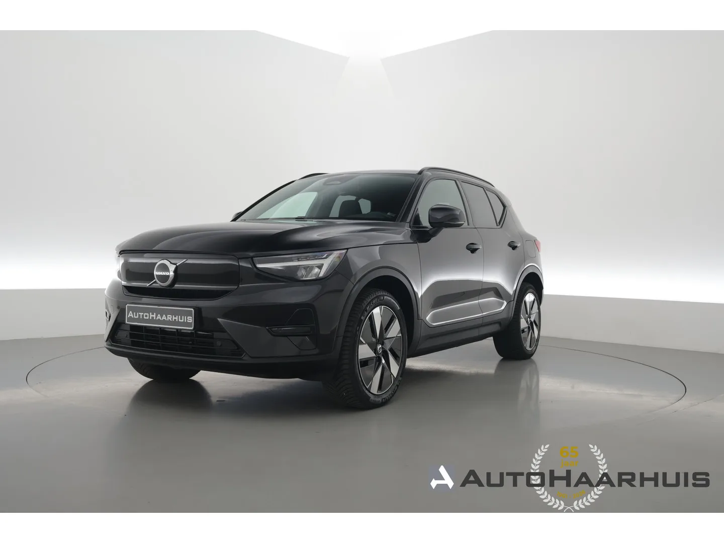 Volvo XC40 (2023) — foto 1