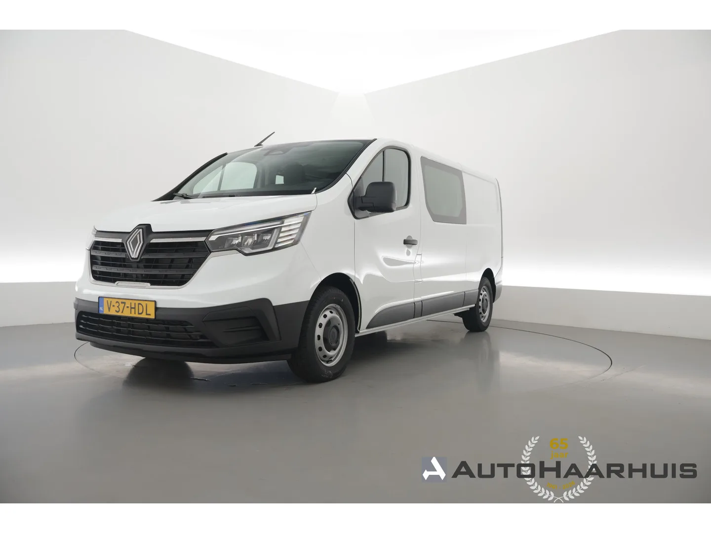Renault Trafic (2024) — foto 1