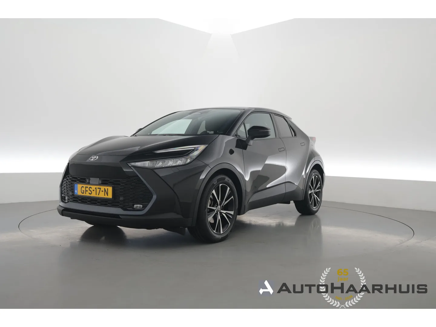 Toyota C-HR (2024) — foto 1