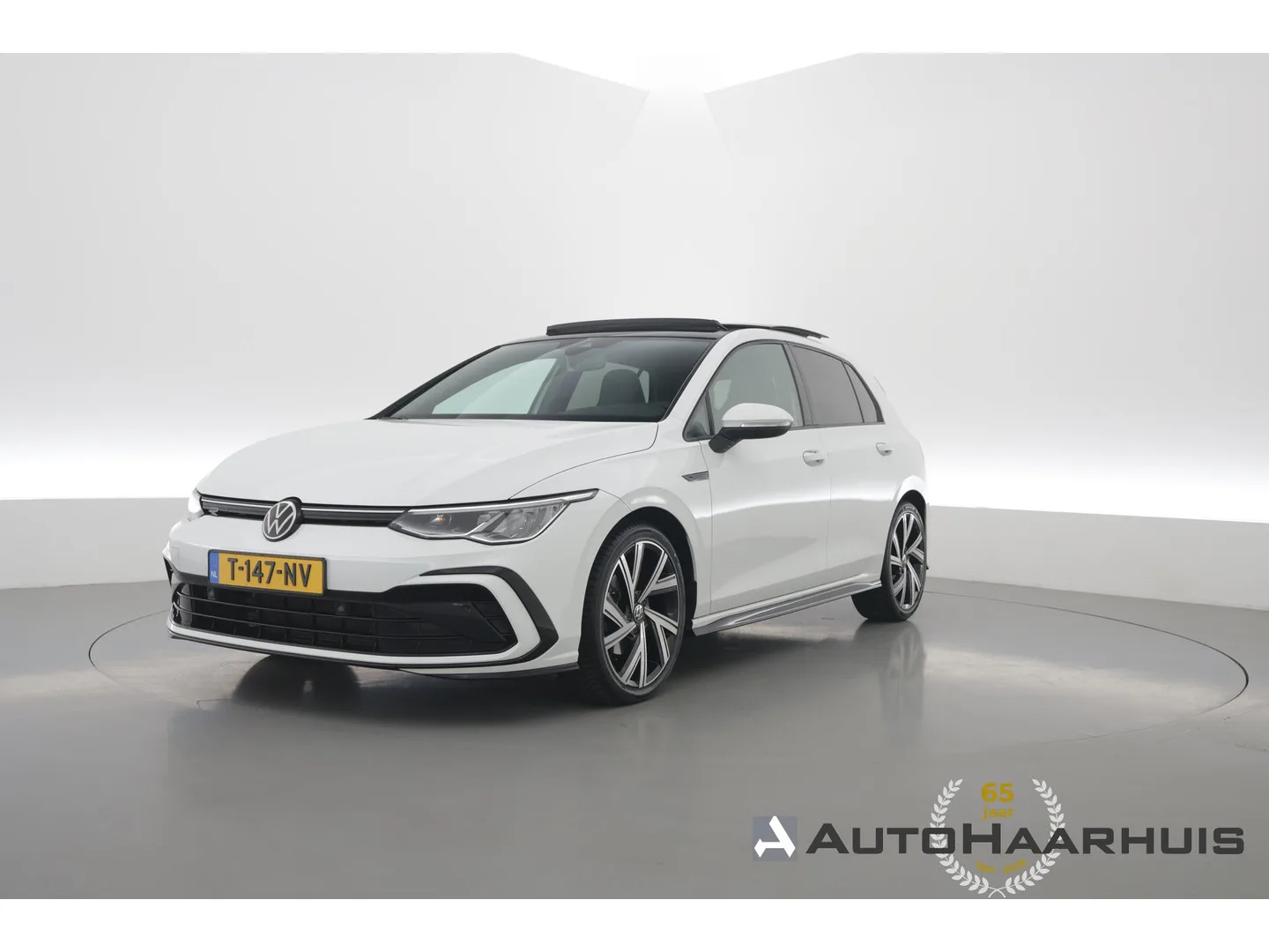 Volkswagen Golf (2022) — foto 1