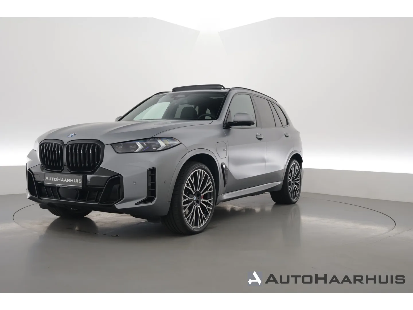 BMW X5 (2025) — foto 1