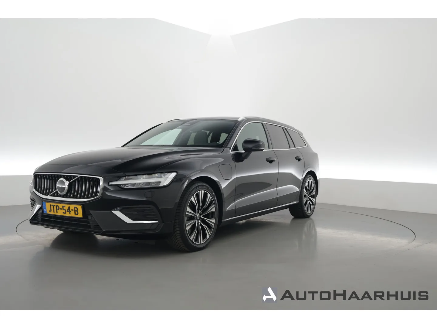 Volvo V60 (2022) — foto 1