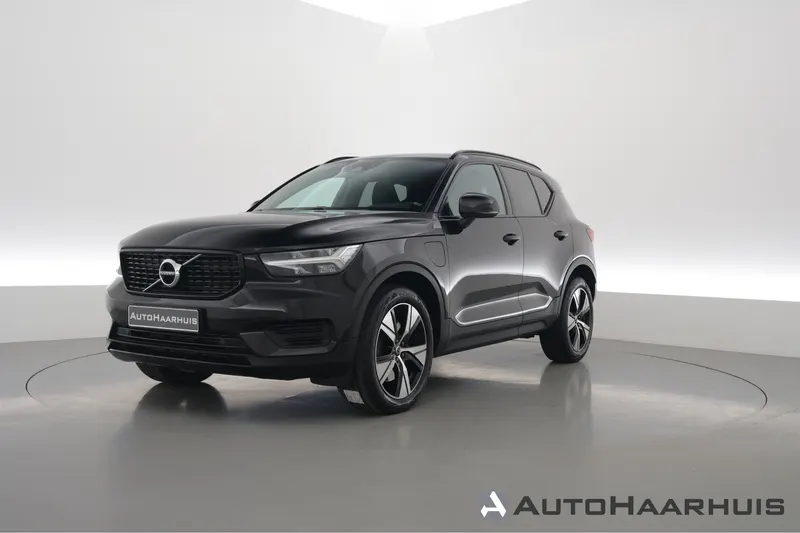 Volvo XC40 (2022)