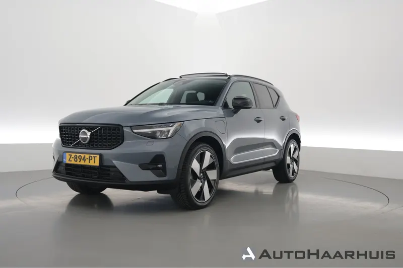 Volvo XC40 (2022)